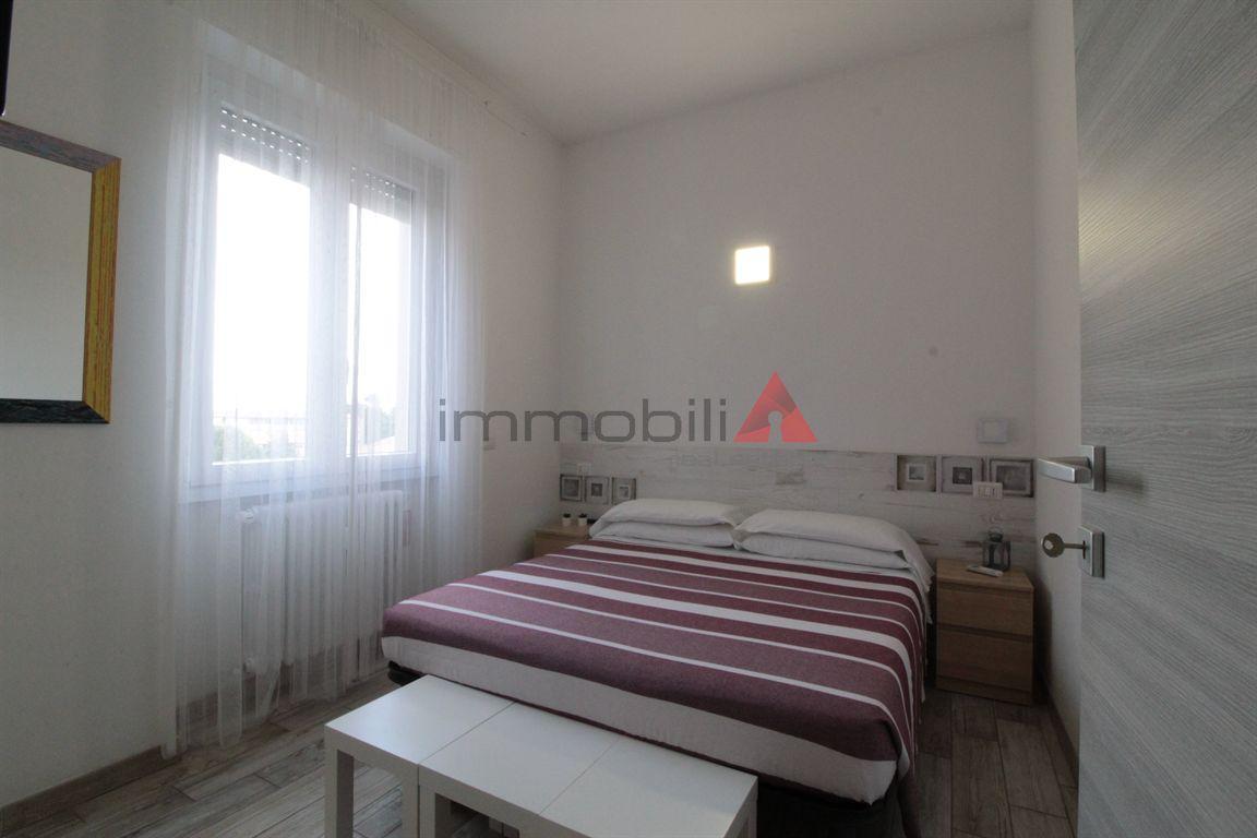 Vendita Bed and Breakfast, Monza foto