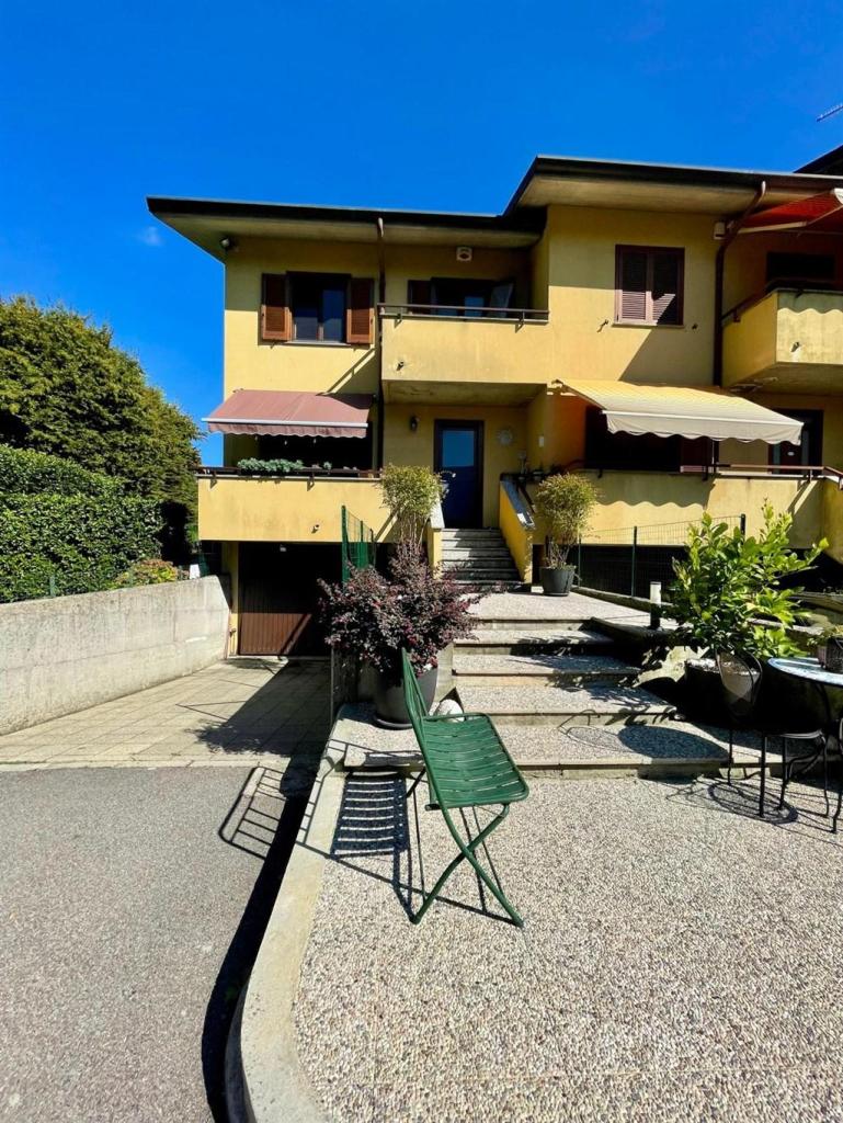 Vendita Villa a schiera, Galliate Lombardo foto