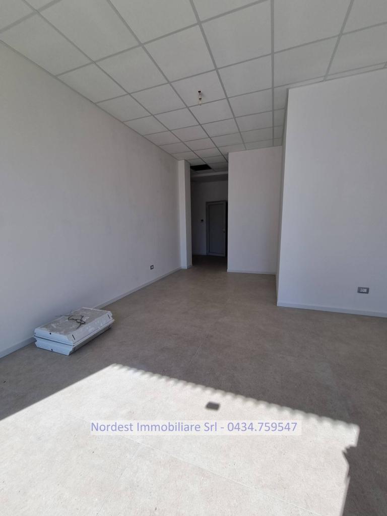 Affitto Negozio, Codogne Affitto Negozio, Codogne foto