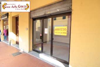 Affitto Negozio, Cento
