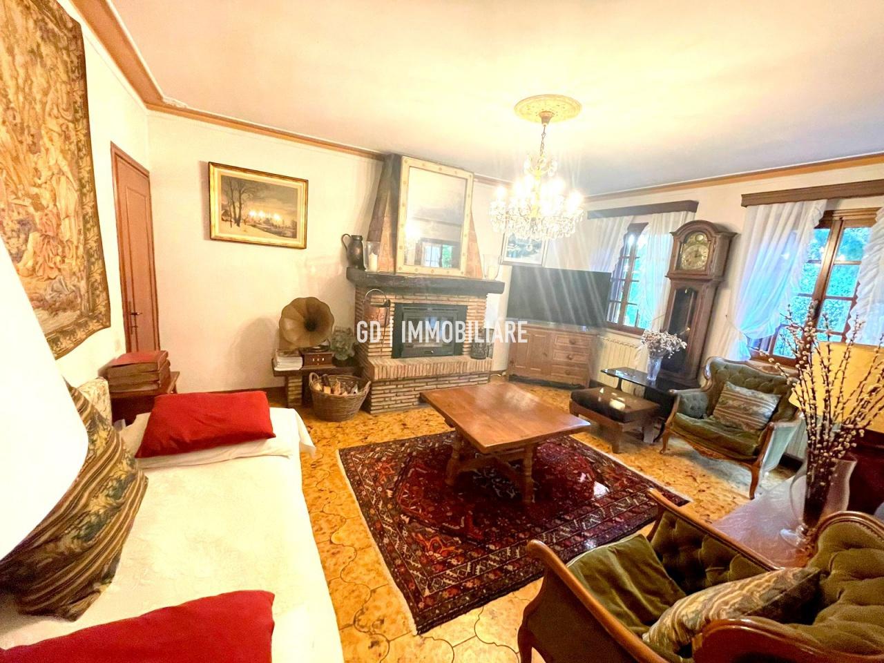 Venta Cuatro habitaciones, Montebelluna foto