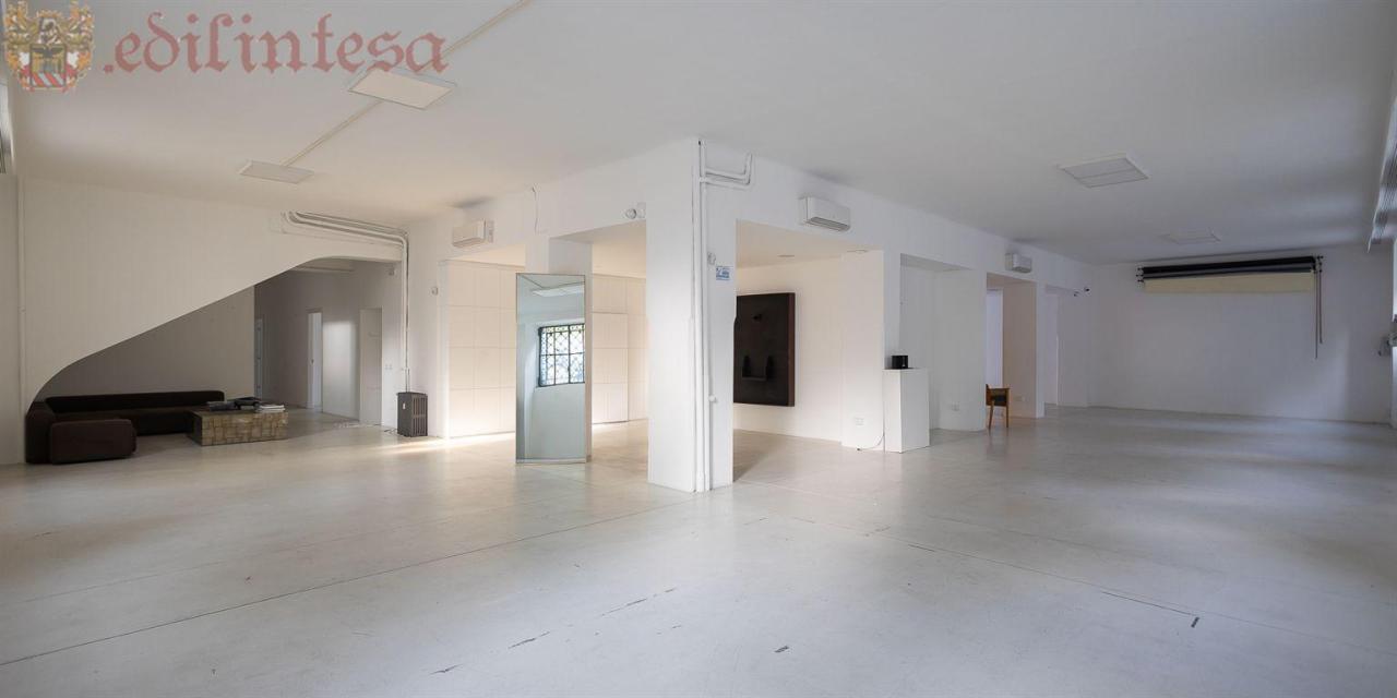 Affitto false, Milano Affitto false, Milano foto