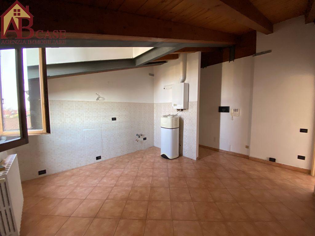 Vendita Appartamento, Gambolo foto