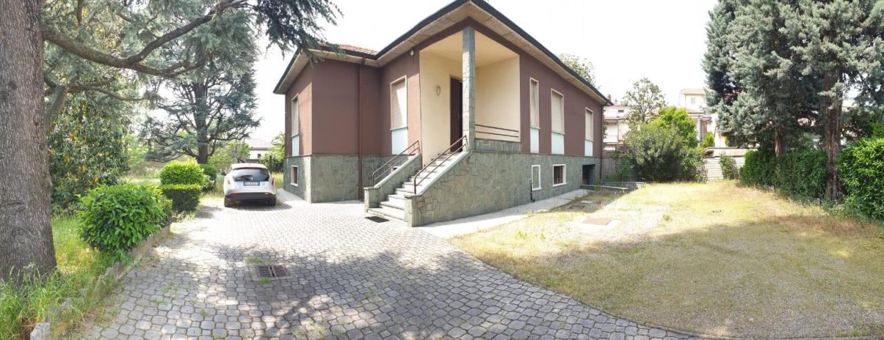 Vendita Villa, Magenta foto