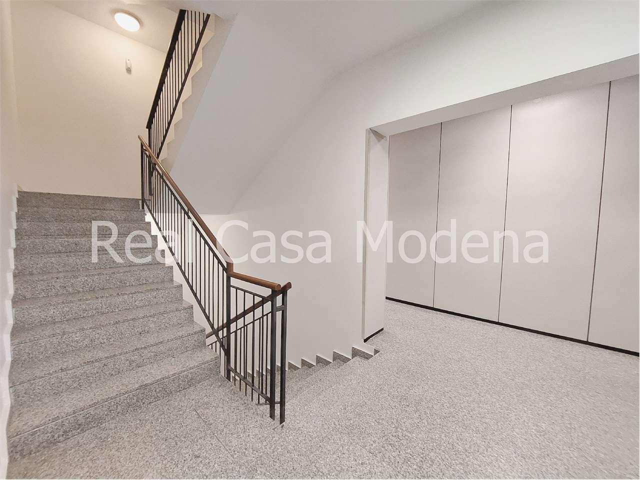Renta affitto, Modena foto
