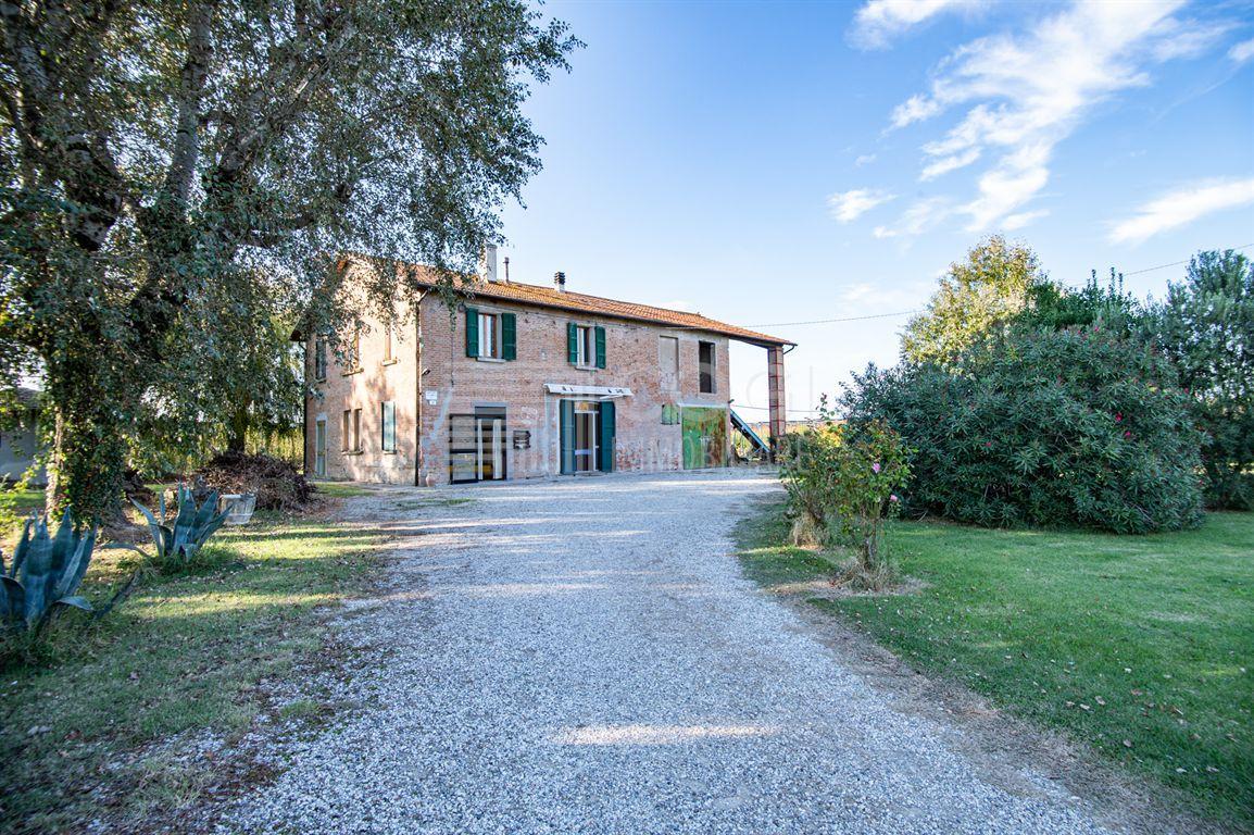 Vendita Casa Indipendente, Imola foto