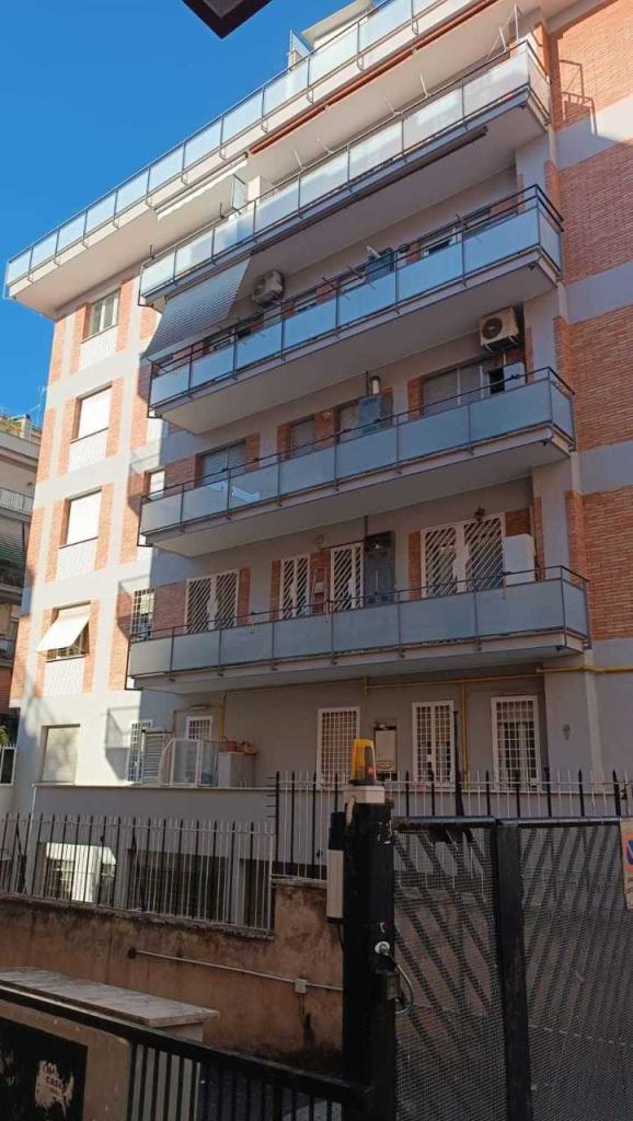Vendita Bivani, Roma foto