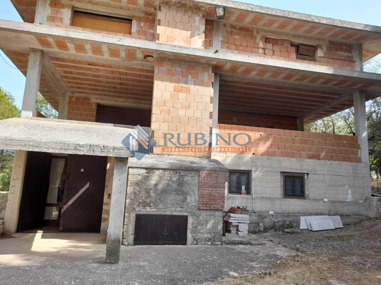 casa indipendente in vendita ad Andria in zona Castel del Monte