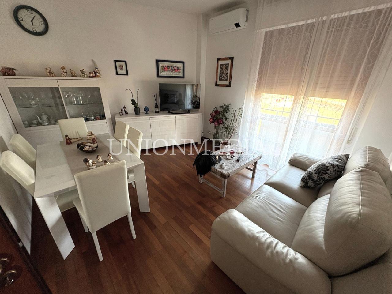Vendita Pentavani, Sarzana foto