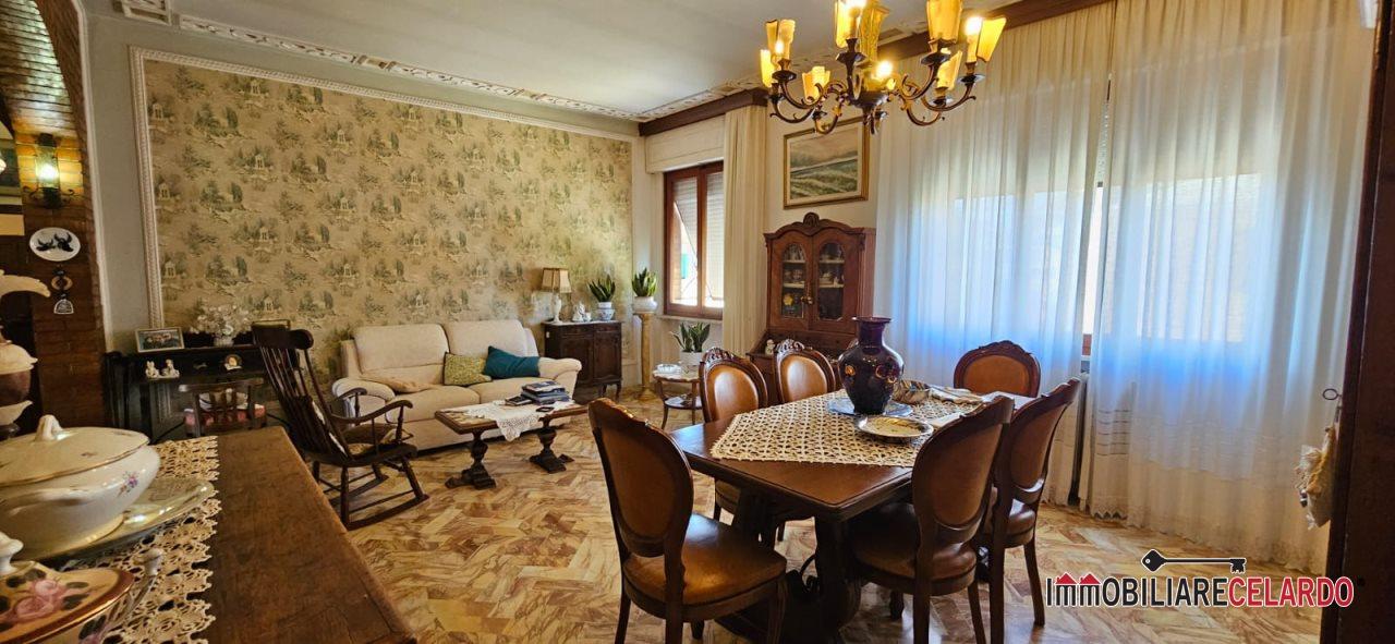 Vendita Pentavani, Colle di Val d'Elsa foto