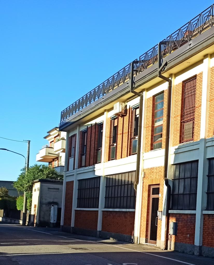 Renta Dos habitaciones, Brescia foto