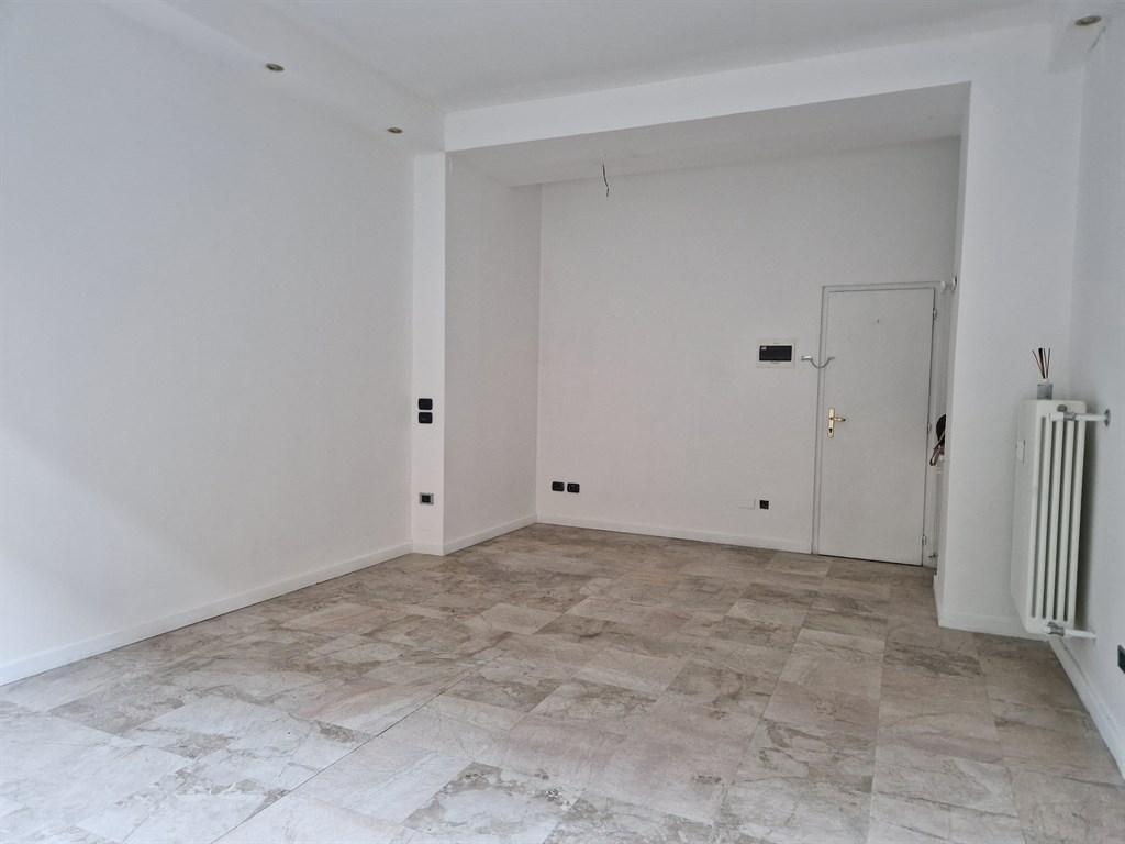 Affitto Negozio, Trento foto