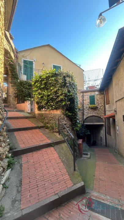 Vendita Esavani, Alassio foto