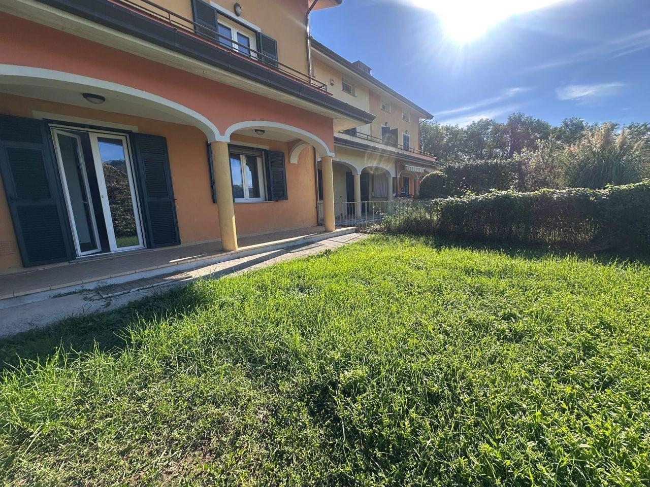 Vendita Quadrivani, Podenzana foto
