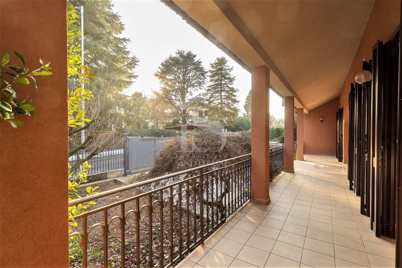 Venta Multivani, Correzzana foto