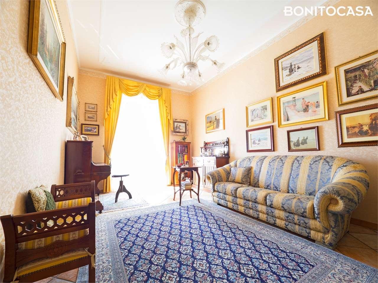 Venta vendita, Roma foto