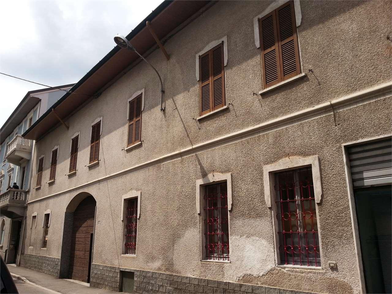Vendita vendita, Busto Arsizio foto