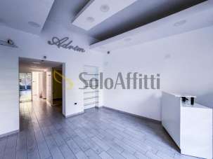 Affitto 1 vetrina, Napoli