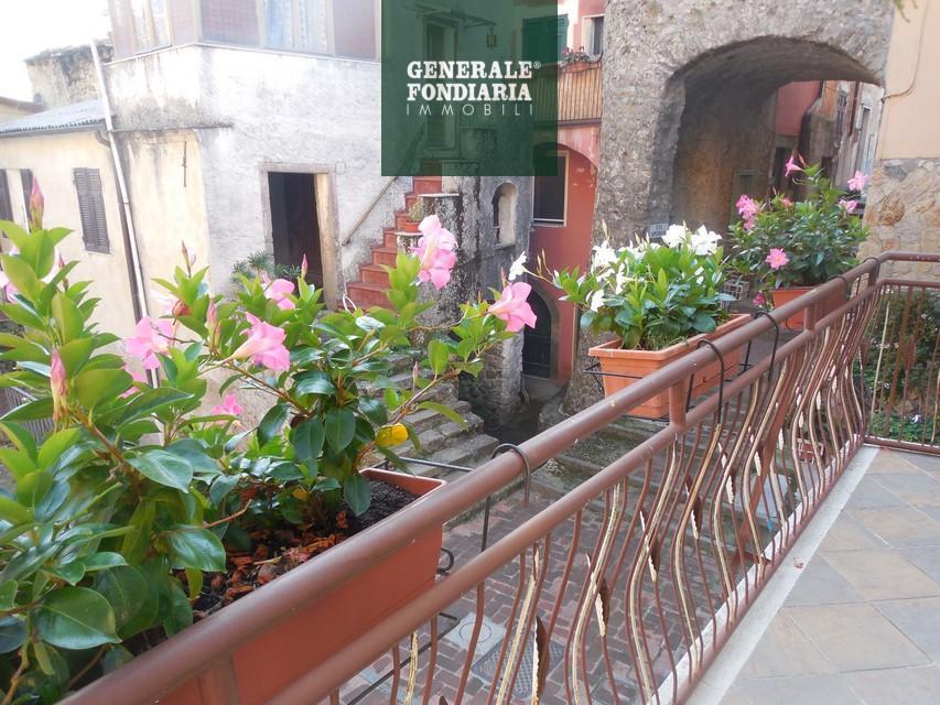 Vendita Casa Semindipendente, Follo foto