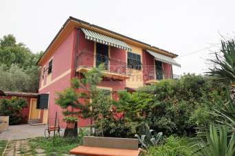 Vendita Casa Indipendente, Sarzana
