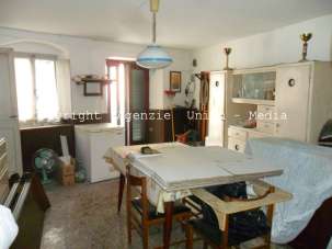 Vendita Quadrivani, Sarzana