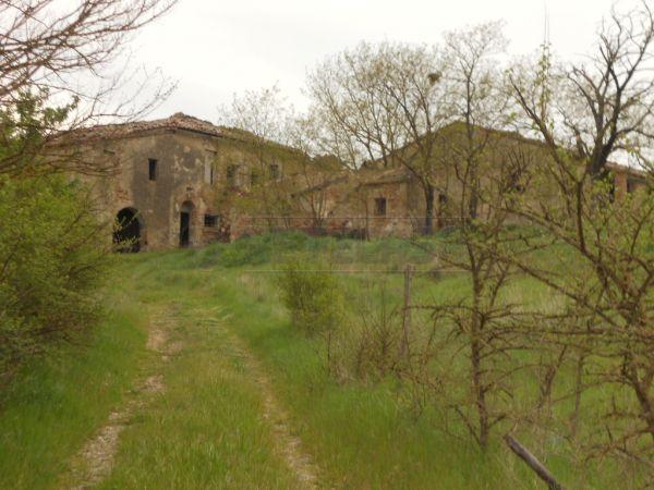 Vendita Case, Chiusdino foto