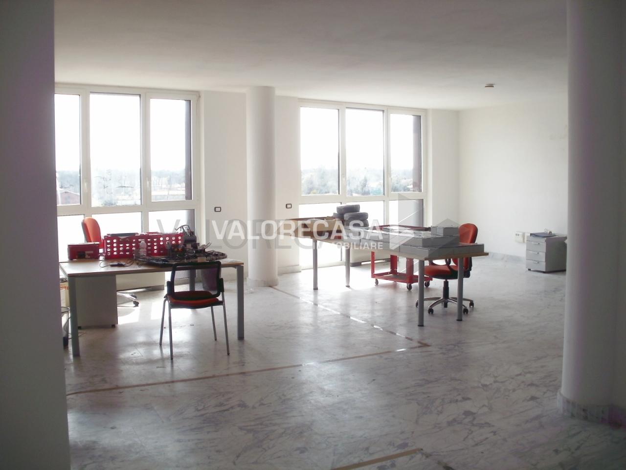 Renta Roomed, Massa foto