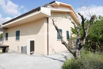 Vendita Multivani, Carrara