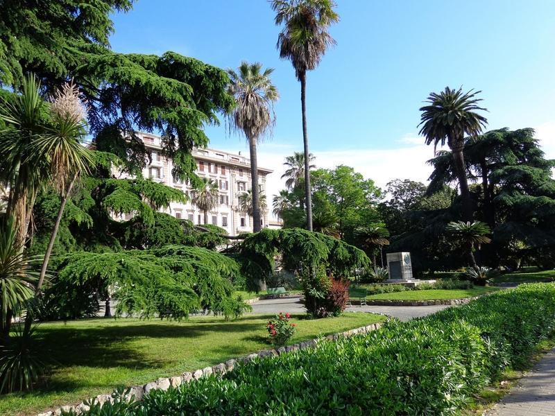 Vendita Eptavani, La Spezia foto