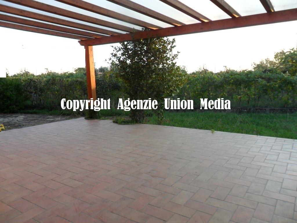 Vendita Eptavani, Luni foto