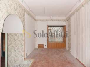 Affitto 2 vetrine, Catanzaro