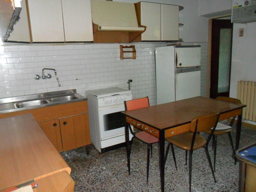 Vendita Quadrivani, Luni Vendita Quadrivani, Luni foto