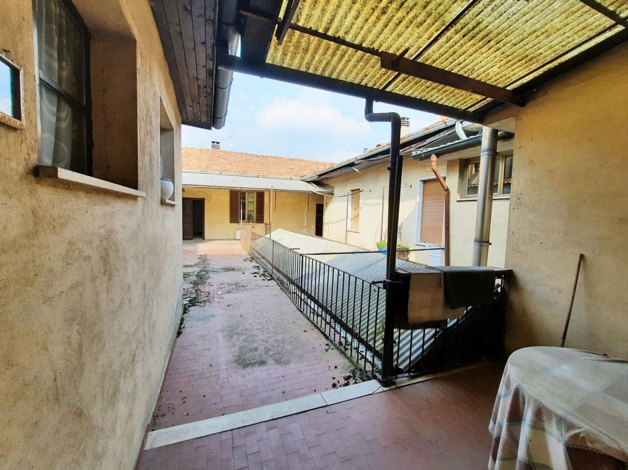 Vendita Esavani, Seregno foto