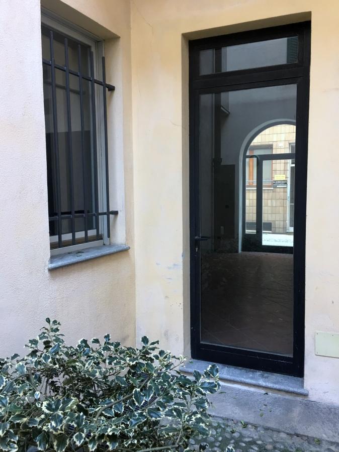 Vendita Negozio, Novara foto
