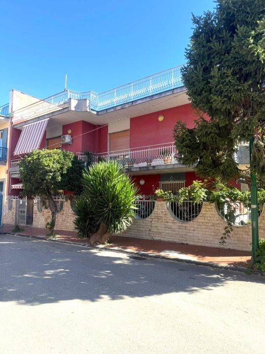 Vendita Ville, Casoria foto