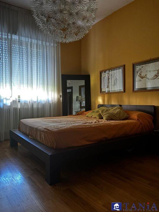 Vendita Quadrivani, Carrara foto