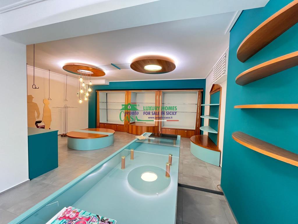 Renta Immobile Commerciale, Comiso foto