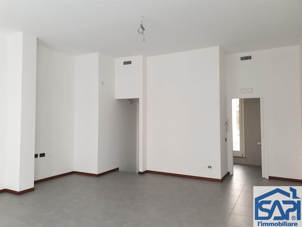 Affitto Negozio, Seregno foto