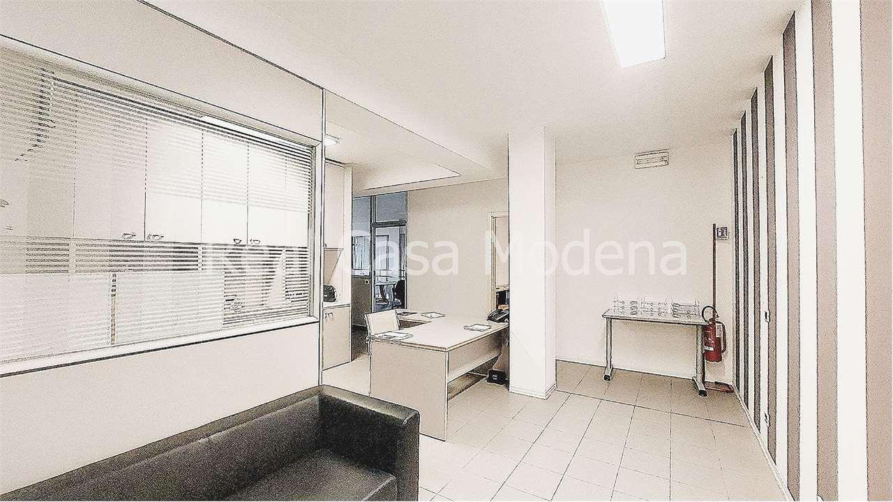 Renta affitto, Modena foto