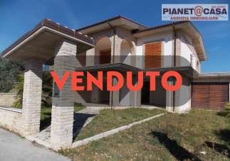 Vendita Villa, Castorano Vendita Villa, Castorano