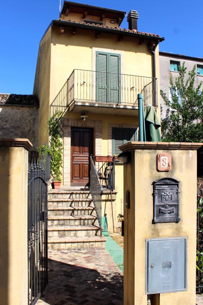 Venta Casa indipendente, Tufillo foto