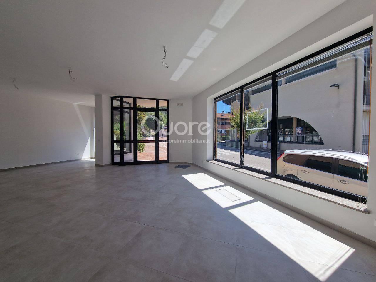 Affitto Negozio, Magnano in Riviera foto