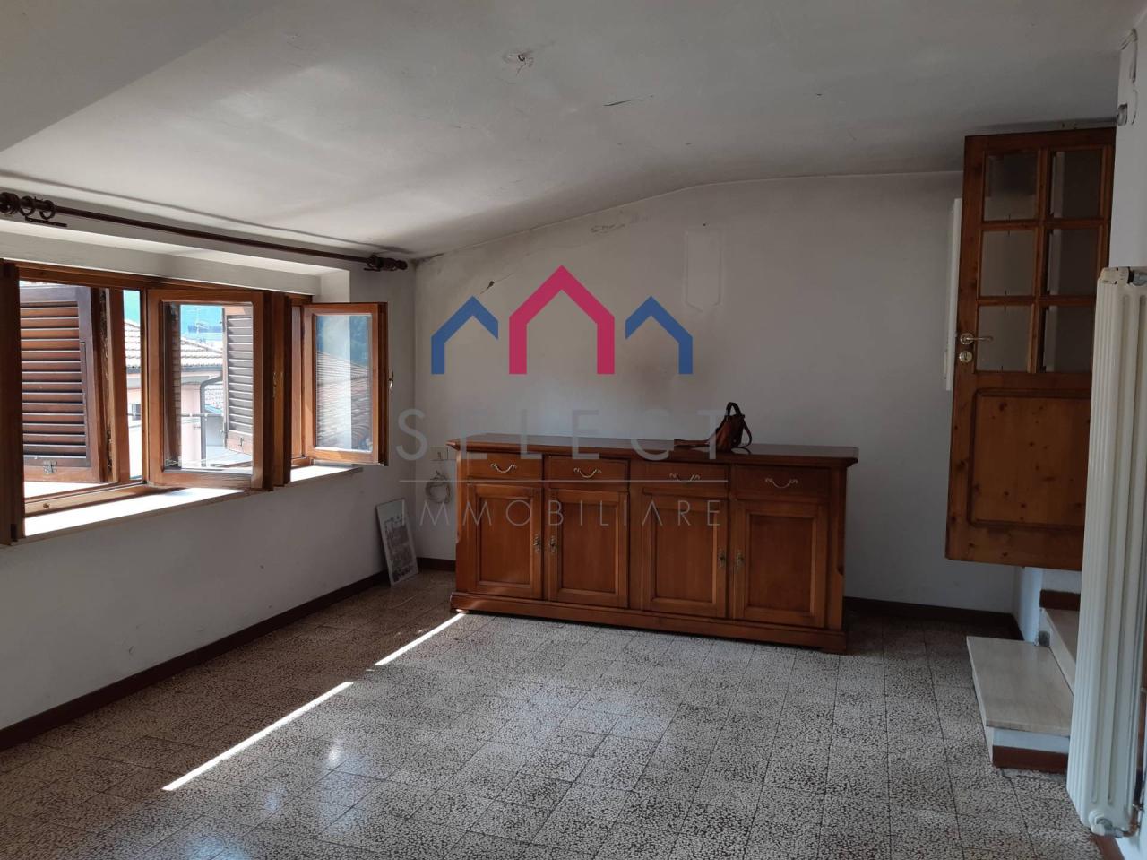 Vendita Appartamento, Barga foto