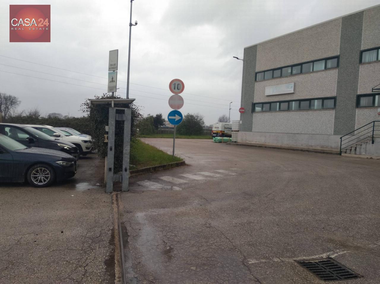 Affitto Capannone, Cisterna di Latina foto