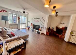 Venta Cuatro habitaciones, Arcola