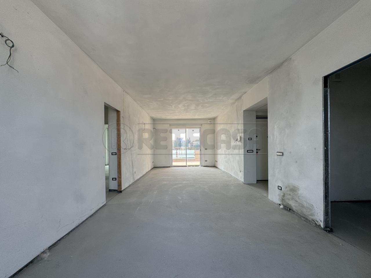 Vendita Trivani, Crema foto