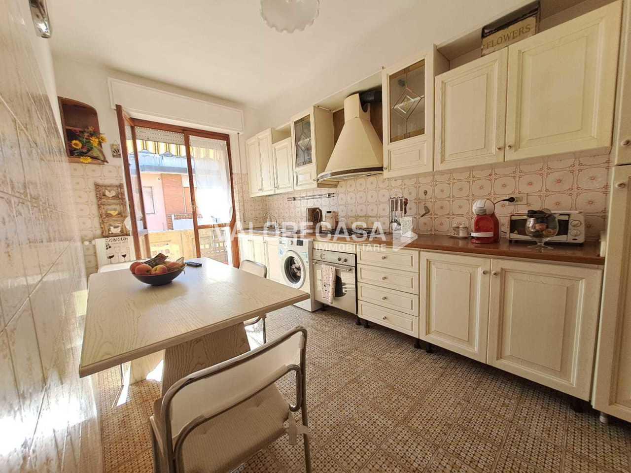 Venta Cuatro habitaciones, Carrara foto