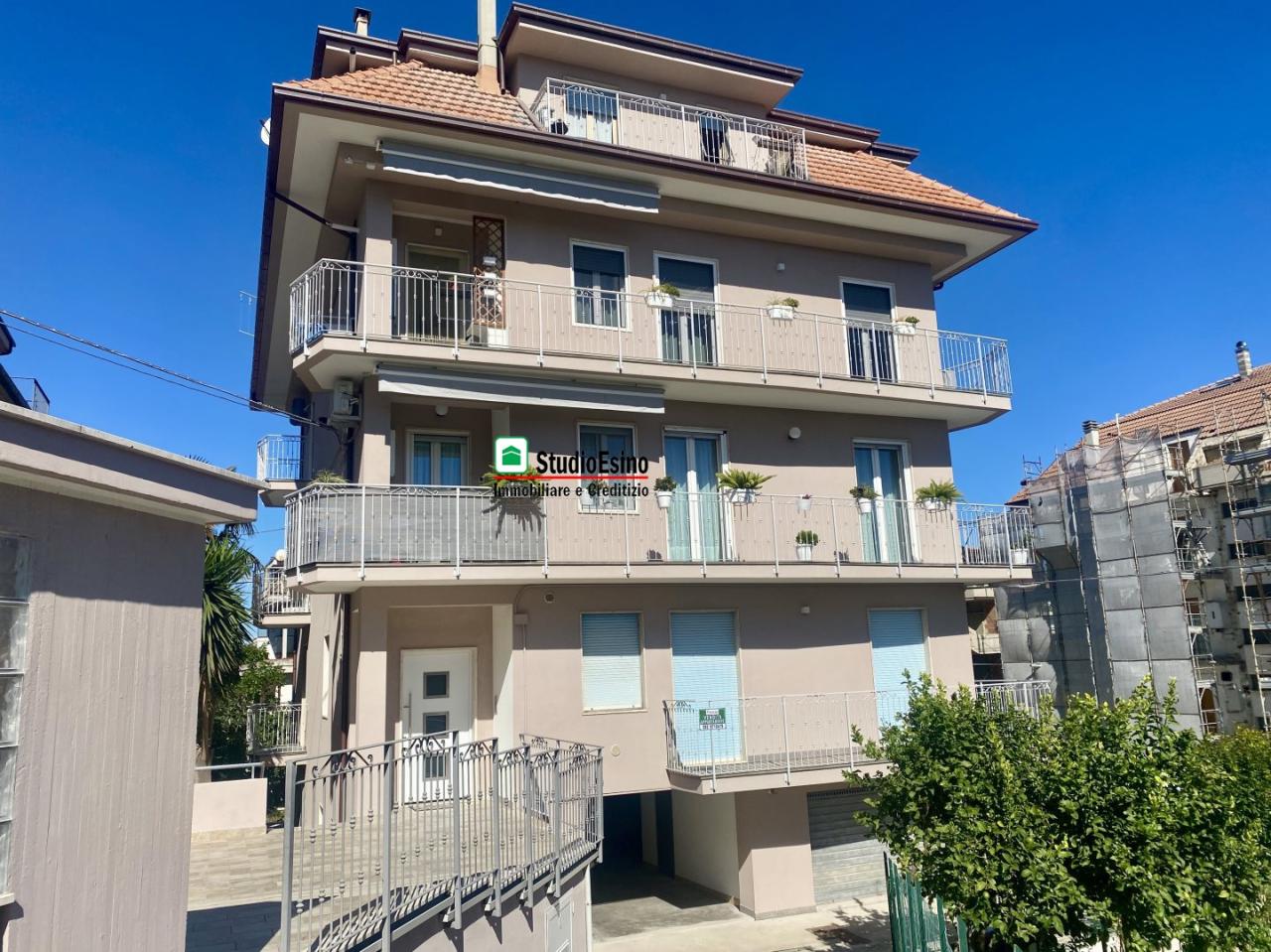 Vendita Quadrivani, San Benedetto del Tronto foto
