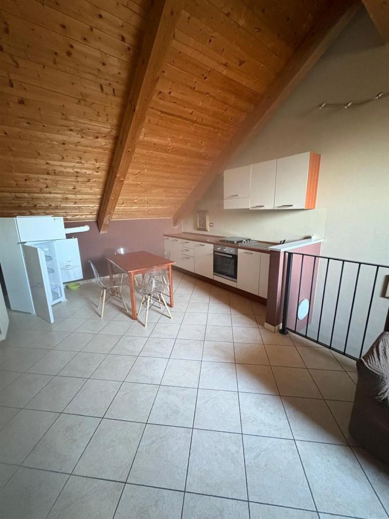 Affitto Appartamento, Asti foto