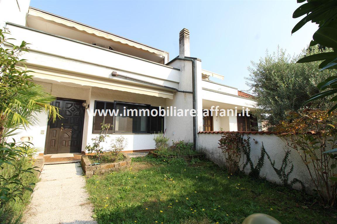 Vendita Villa a schiera, Legnano foto